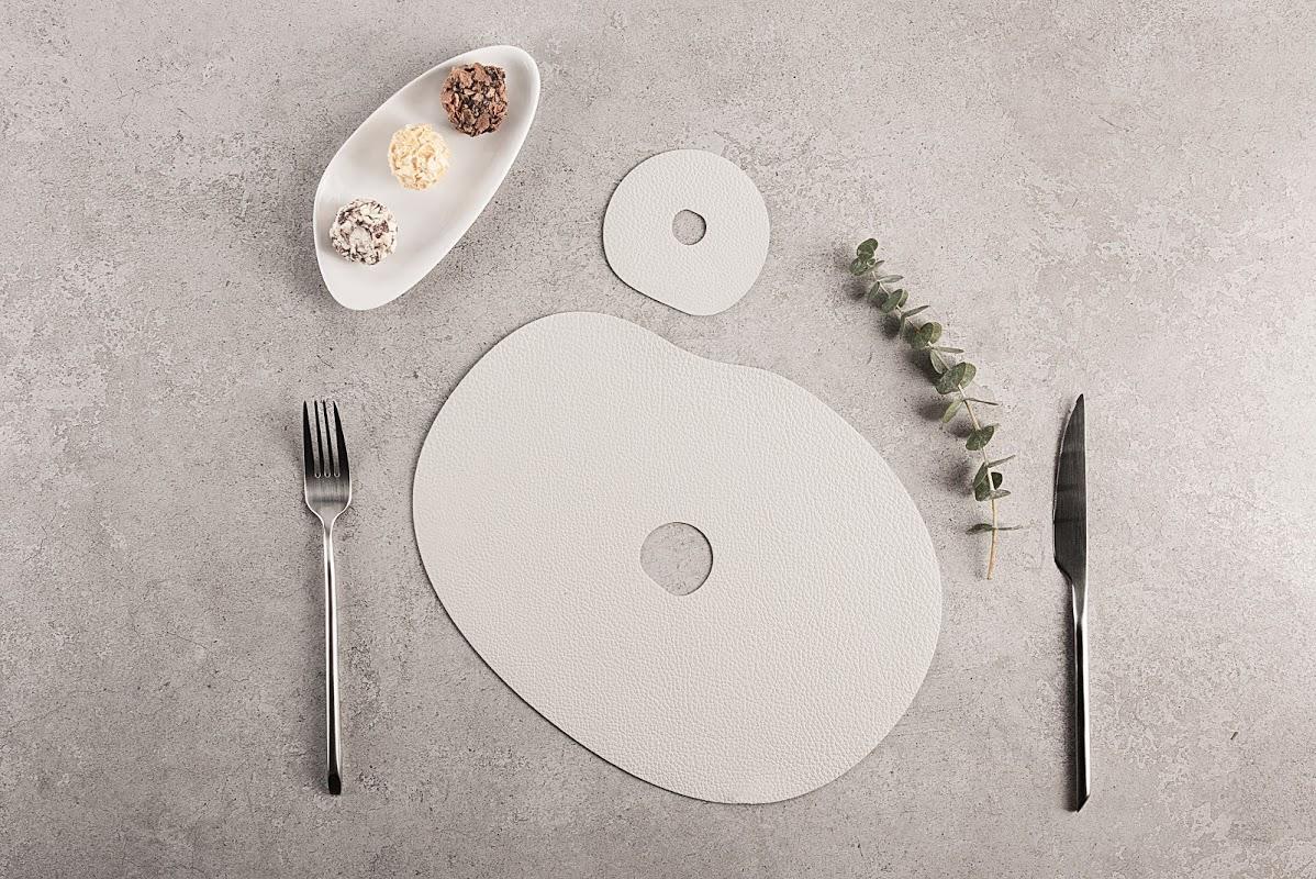 Platzsets hellgrau Leder skandinavisches Design kaufen