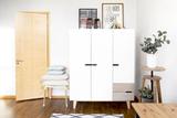 Design-Kleiderschrank aus Holz weiß online kaufen