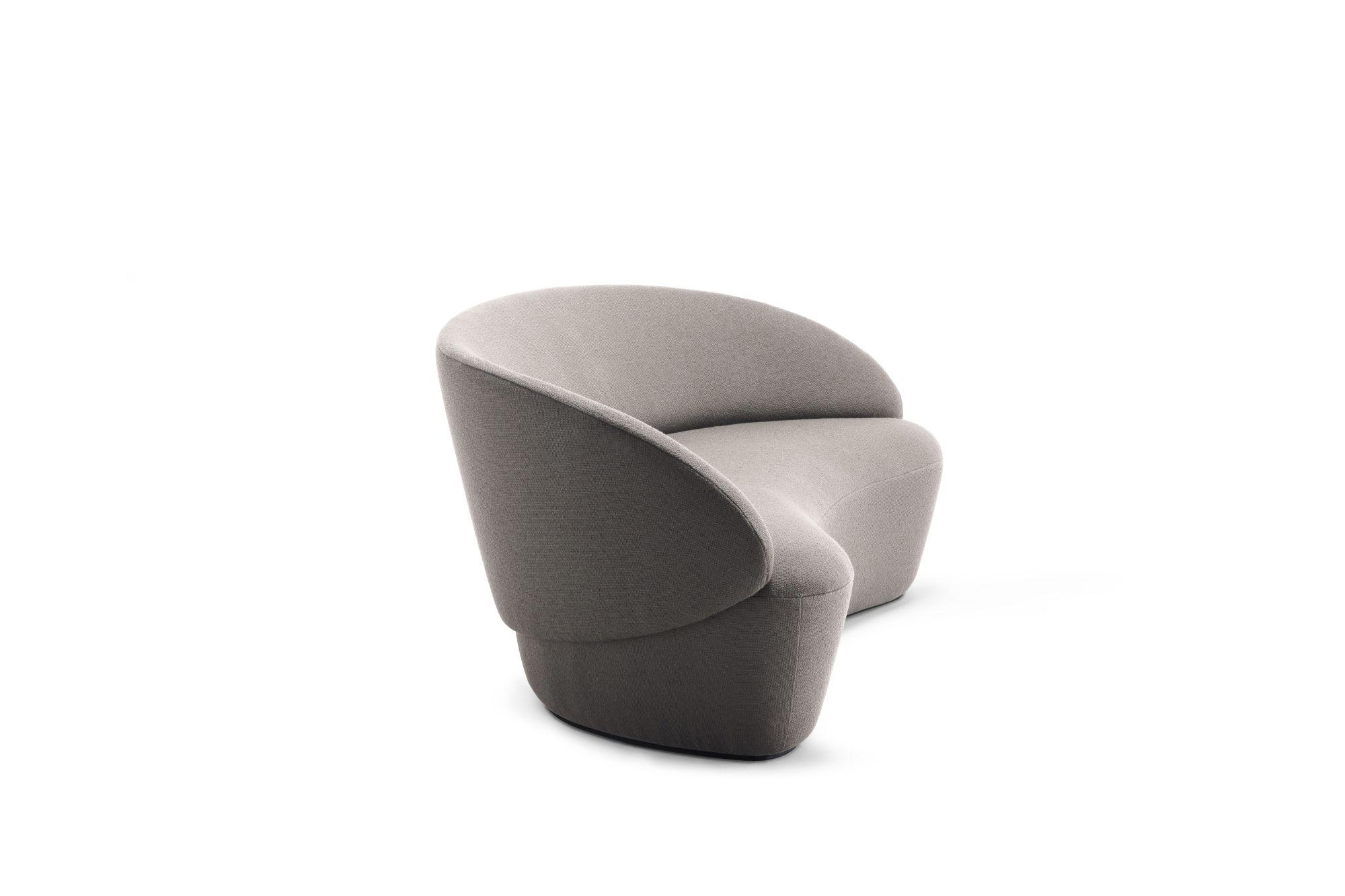 Rundes 3-Sitzer Sofa NAIVE in beige in skandinavischem Design - für skandinavisch eingerichteten Loungebereich