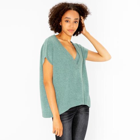 PULLUNDER, jade
