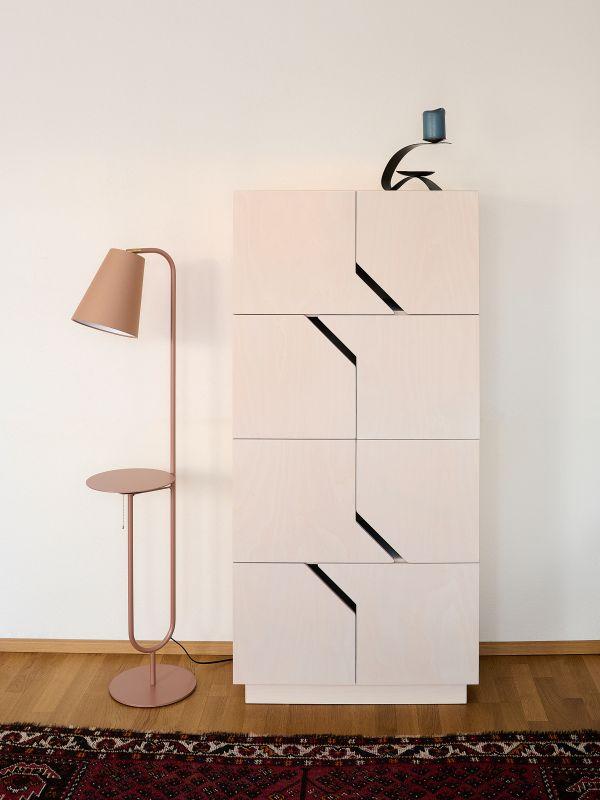 Platzsparende Kommode aus Holz für Wohnzimmer