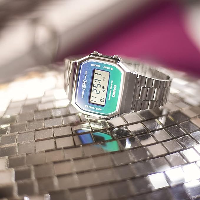 Deze Casio Vintage A168WA-5AYES is online te koop