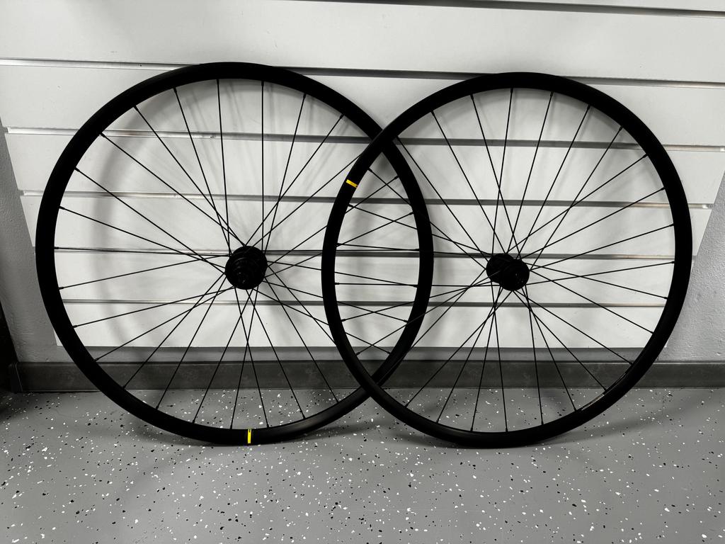 MAVIC Open Laufradsatz disc / Rennrad 622 Aluminium