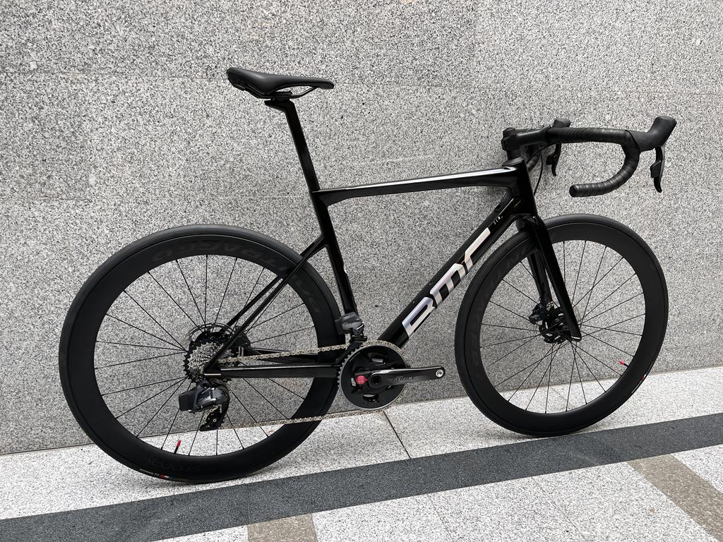 BMC Teammachine SLR / Größe 54 cm / SRAM Force AXS 12 / Carbon Laufräder / Powermeter