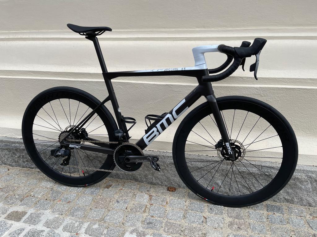 BMC Teammachine SLR01 / Größe 56 cm / SRAM Force AXS 12 inkl. Powermeter / Bontrager Aeolus 51 Pro Laufradsatz / Rahmenmod. 2023