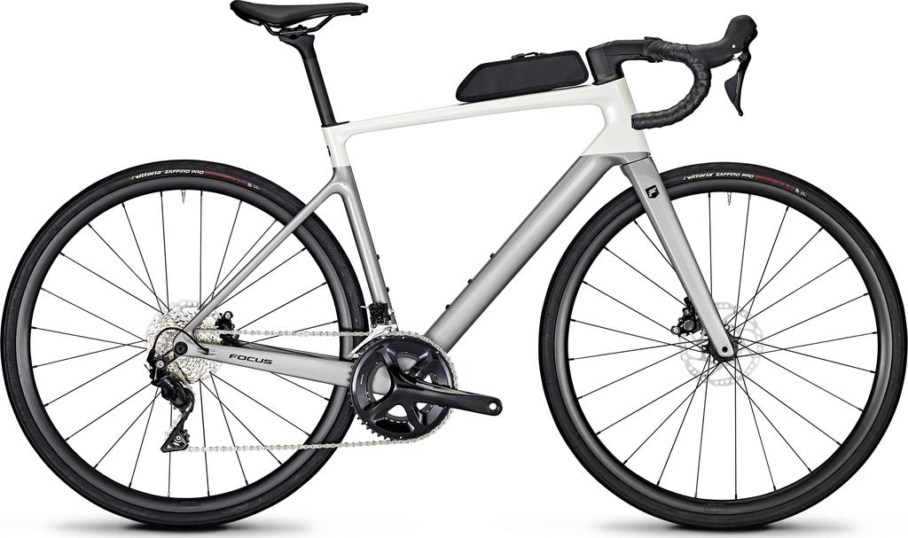 FOCUS PARALANE 8.7 / Gr. M / silber - weiß / Shimano 105