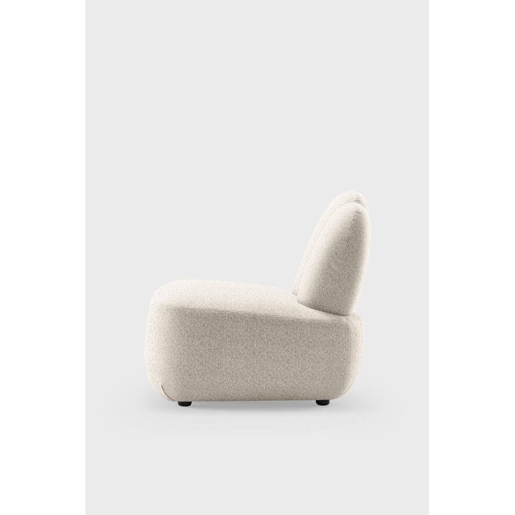 Bequemer Designersessel BUNNY im skandinavischen Design in hellbeige