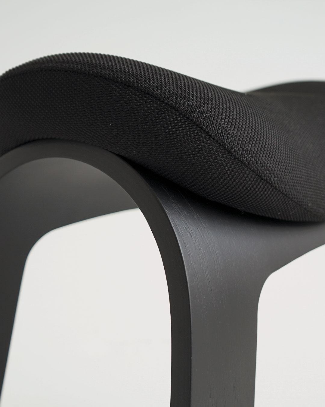 Schaukelhocker Muista ergonomisch für Homeoffice und Büro