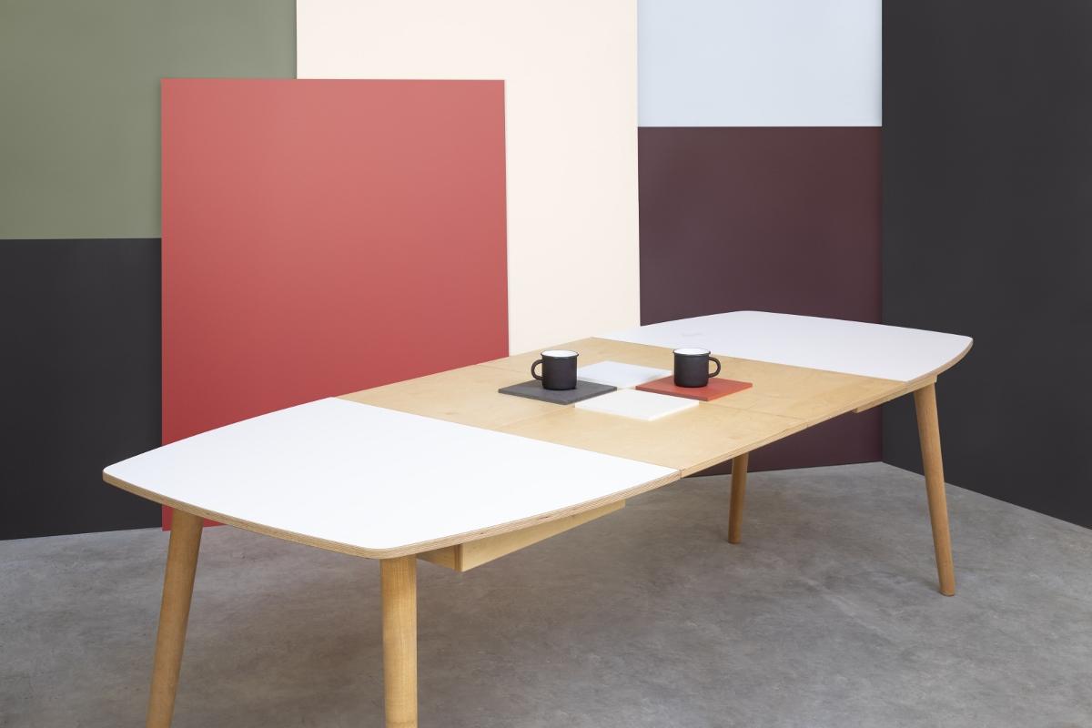 Extra-Langer Esstisch & Küchentisch aus Holz – Baltic Design Shop