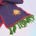 Schal gestrickt lila bunt Fransen grün