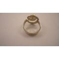 Feiner Ring, in 925 Silber.mit einer Zuchtperle 