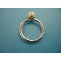 Ring in 925 Silber,mit Goldteil und Zuchtperle. 