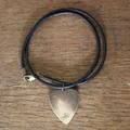 Plektrum Halskette Schwalbe 