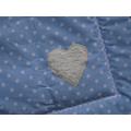 Babydecke mit Rasselherz