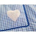 Babydecke mit Rasselherz