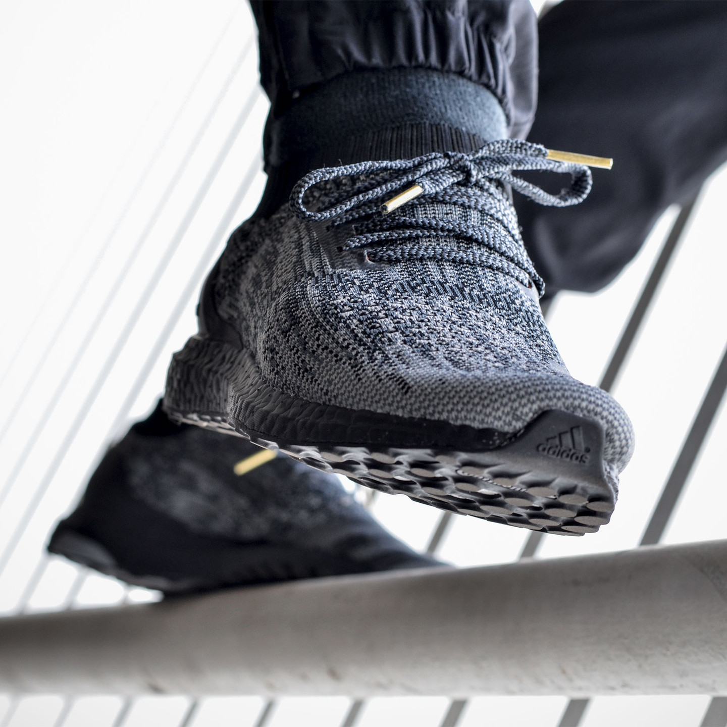 Adidas Ultra Boost Uncaged Ltd Core Black / Solid Grey / Gold Metallic BB4679-44