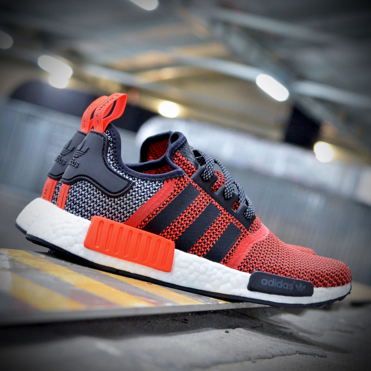 Adidas NMD R1 Runner Lush Red / Core Black S79158-41.33