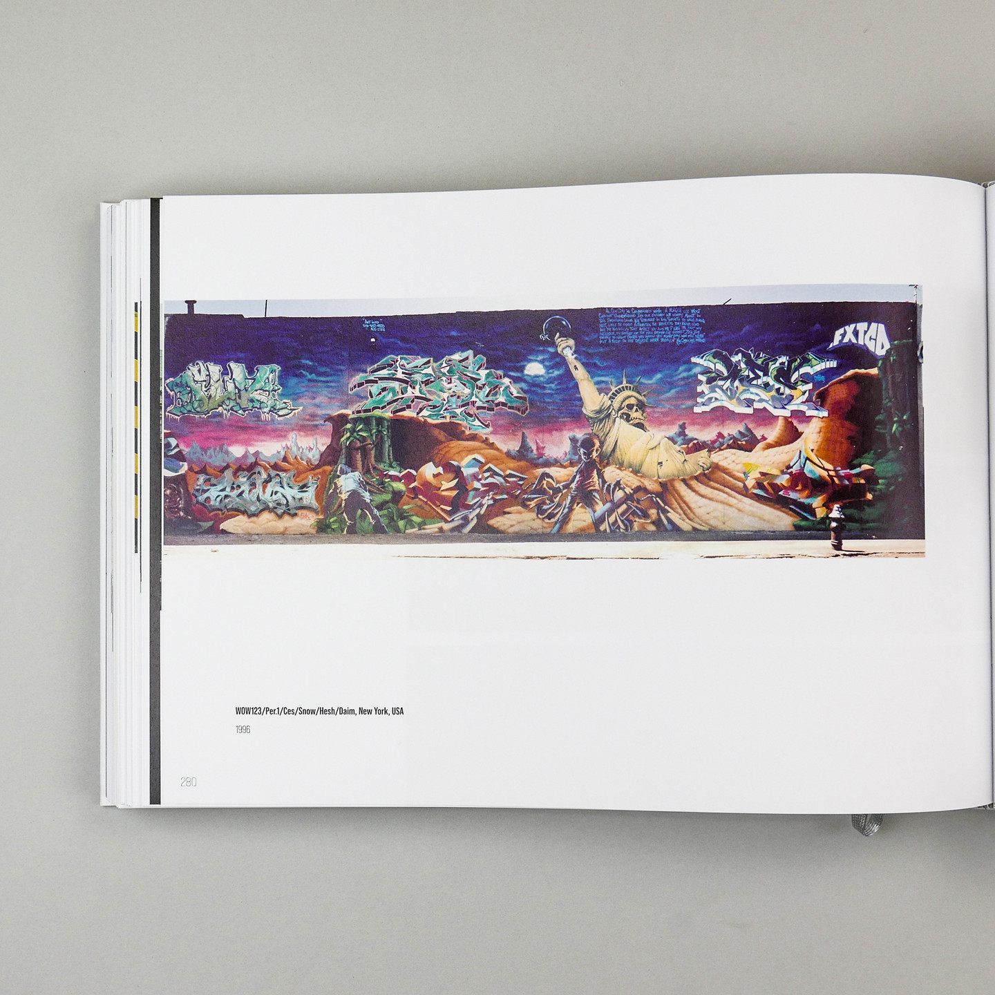 Open Space Edition Markus Genesius | WOW123 - Inner Conflict 1988-2020 Multi-Color ISBN: 978-3-947225-12-5