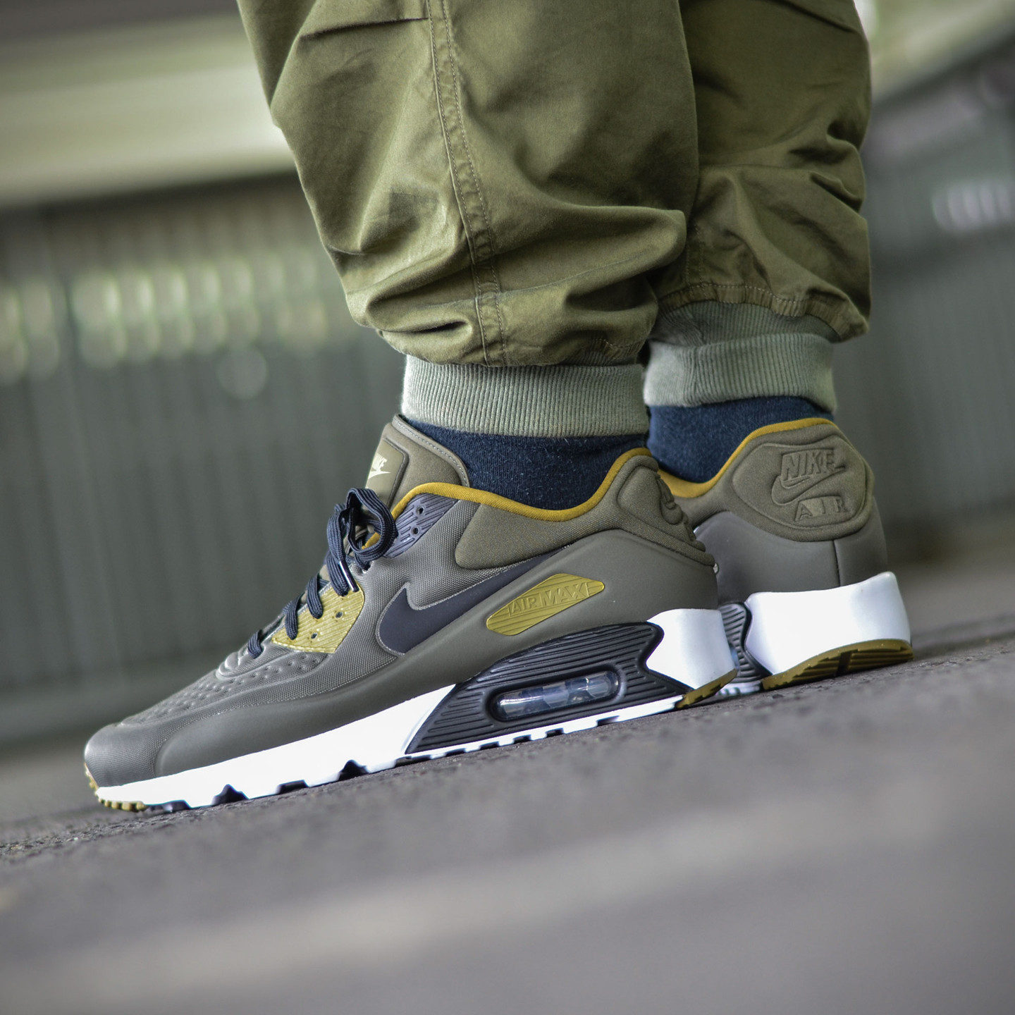 Nike Air Max 90 Ultra SE Cargo Khaki / Black / White 845039-300-42