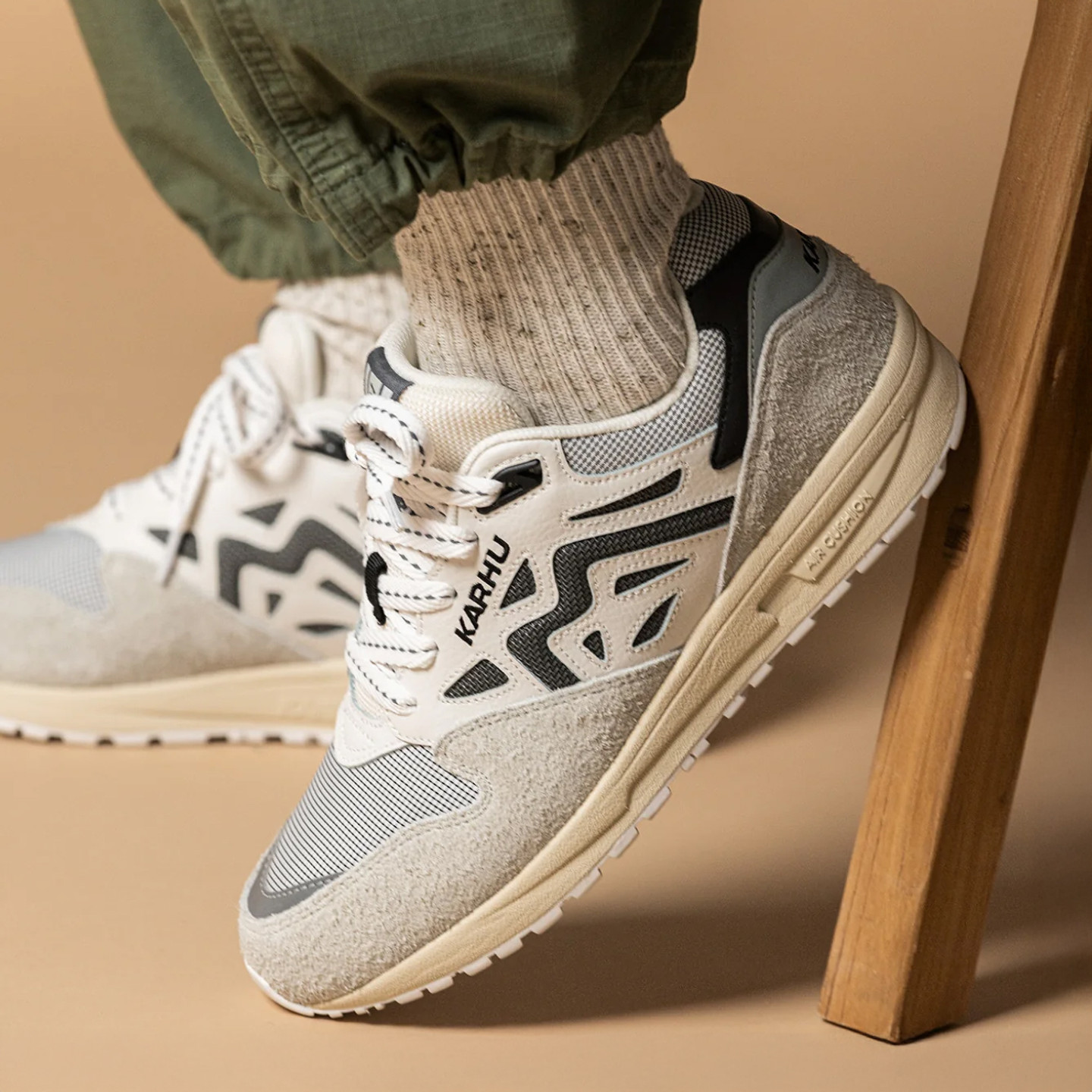 Karhu Legacy 96 Foggy Dew / Turbulence F806092-44