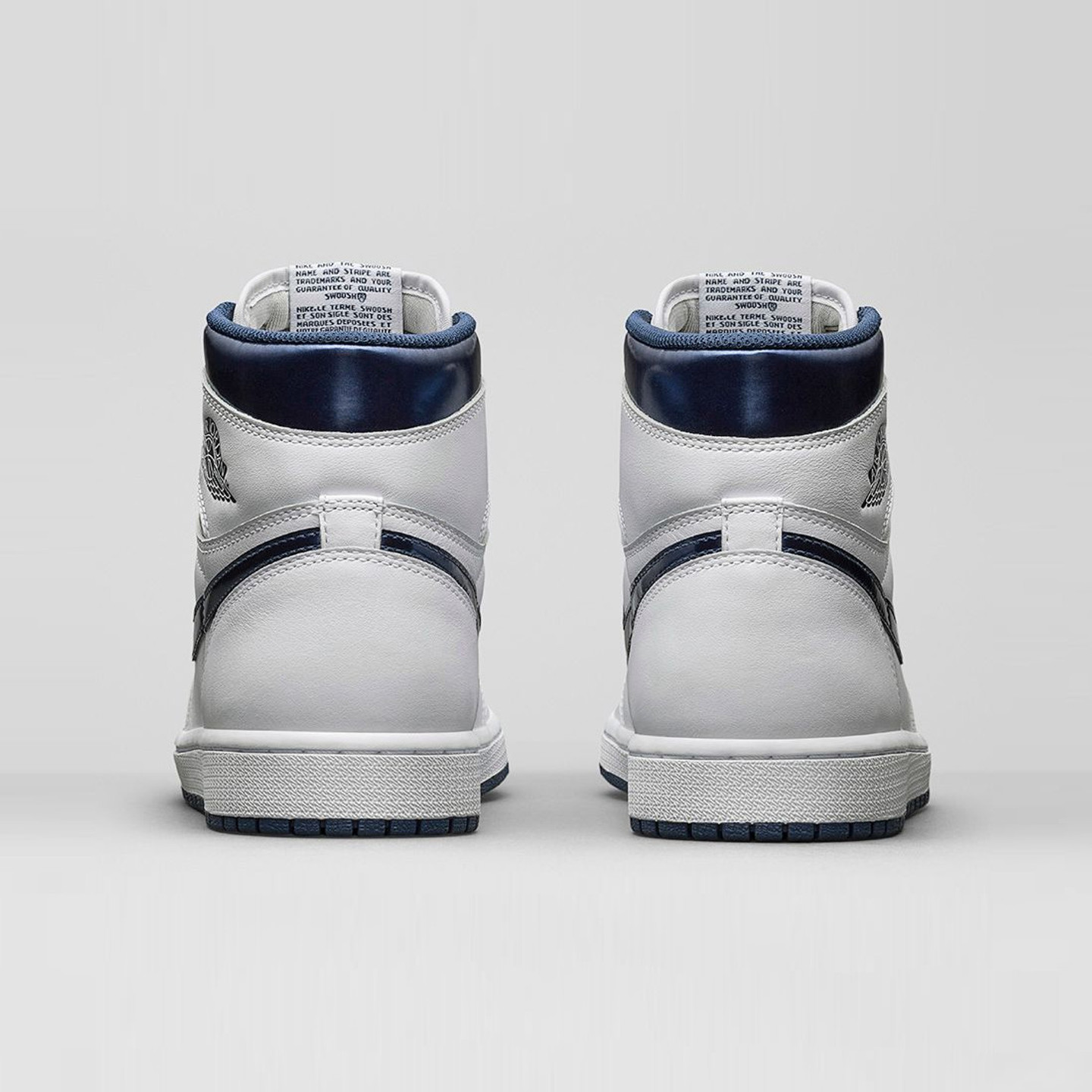 Jordan Air Jordan 1 Retro High OG 'Metallic Navy' White / Midnight Navy 555088-106-43