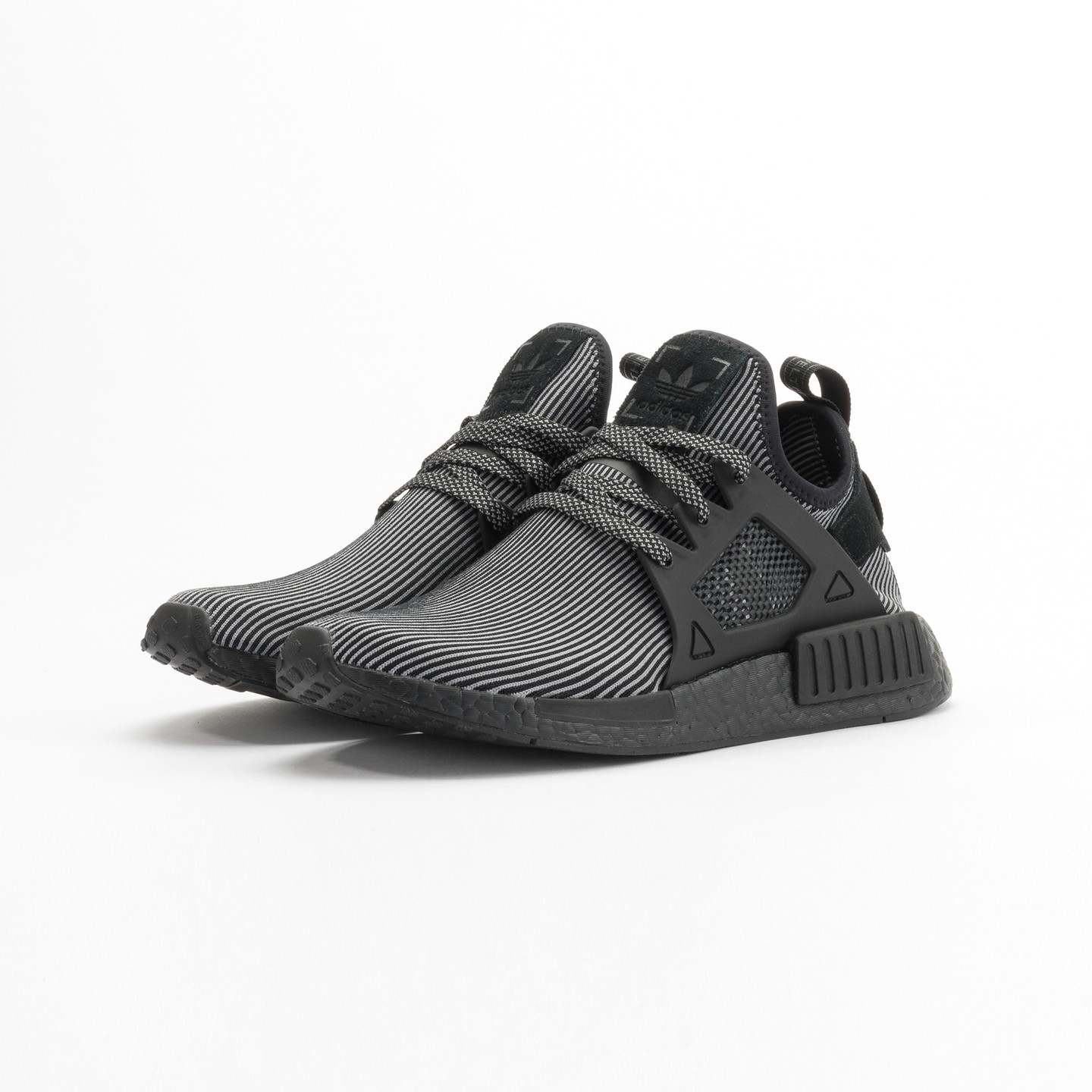 Adidas NMD XR1 Primeknit Core Black / Core Black / Running White S32211-45.33