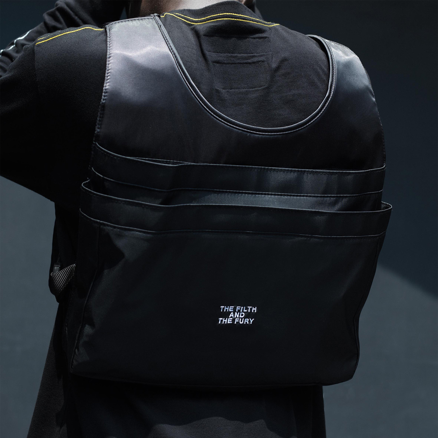 Eastpak NBHD Vest Bag Flight Jacket Black EK84EA66-ONE-SIZE