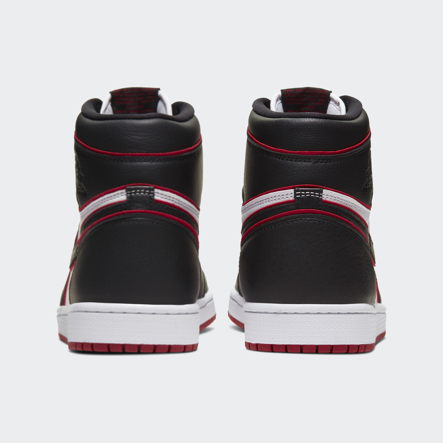 Jordan Air Jordan 1 Retro High OG 'Bloodline' Black / Gym Red / White 555088-062-44.5