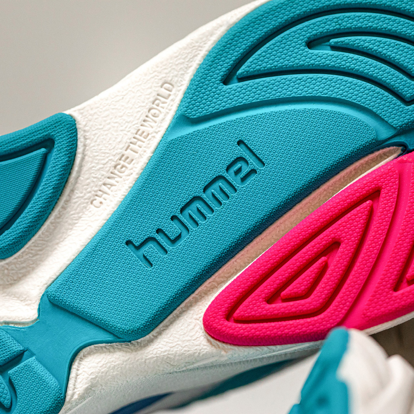 Hummel Reach LX 6000 Archive Off White / Teal / Pink 209011-9109-37