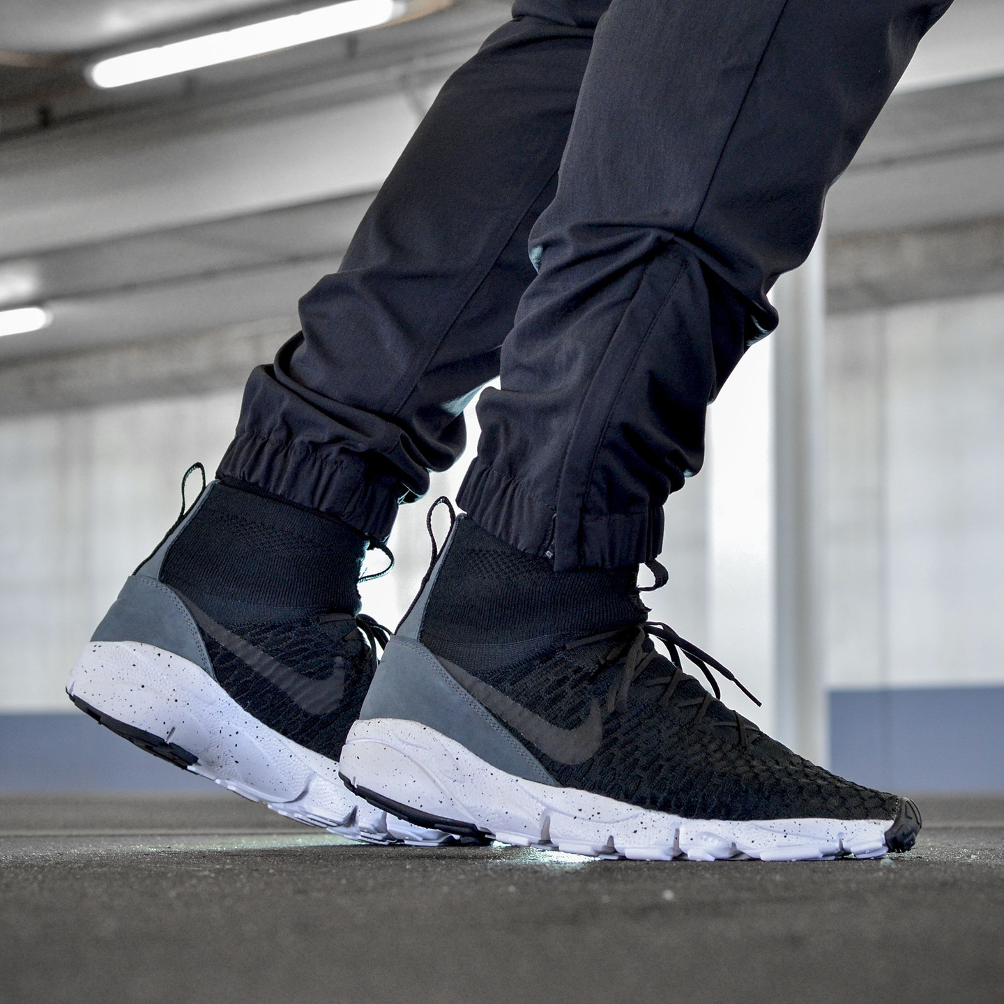 Nike Air Footscape Magista Flyknit Black / Dark Grey / White 816560-003-44.5