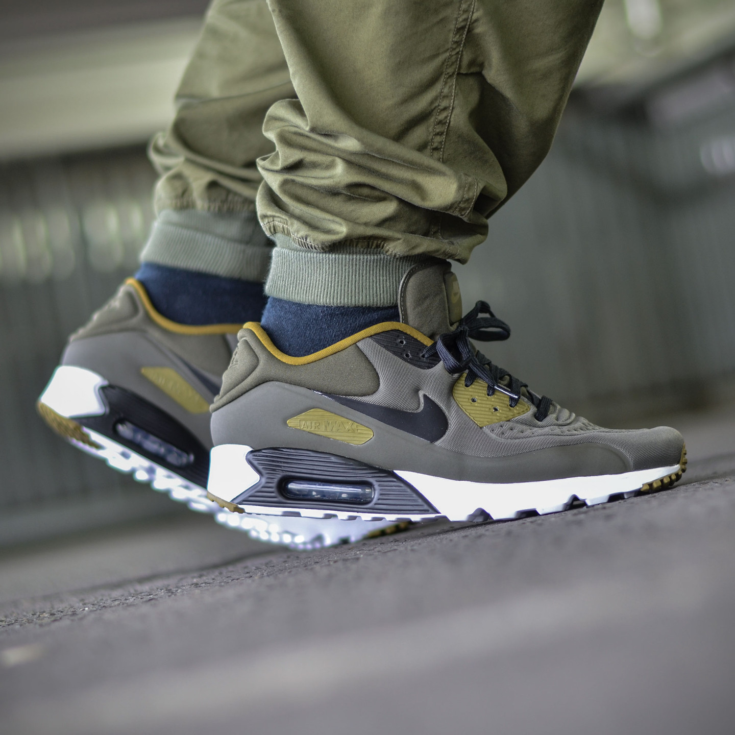 Nike Air Max 90 Ultra SE Cargo Khaki / Black / White 845039-300-42