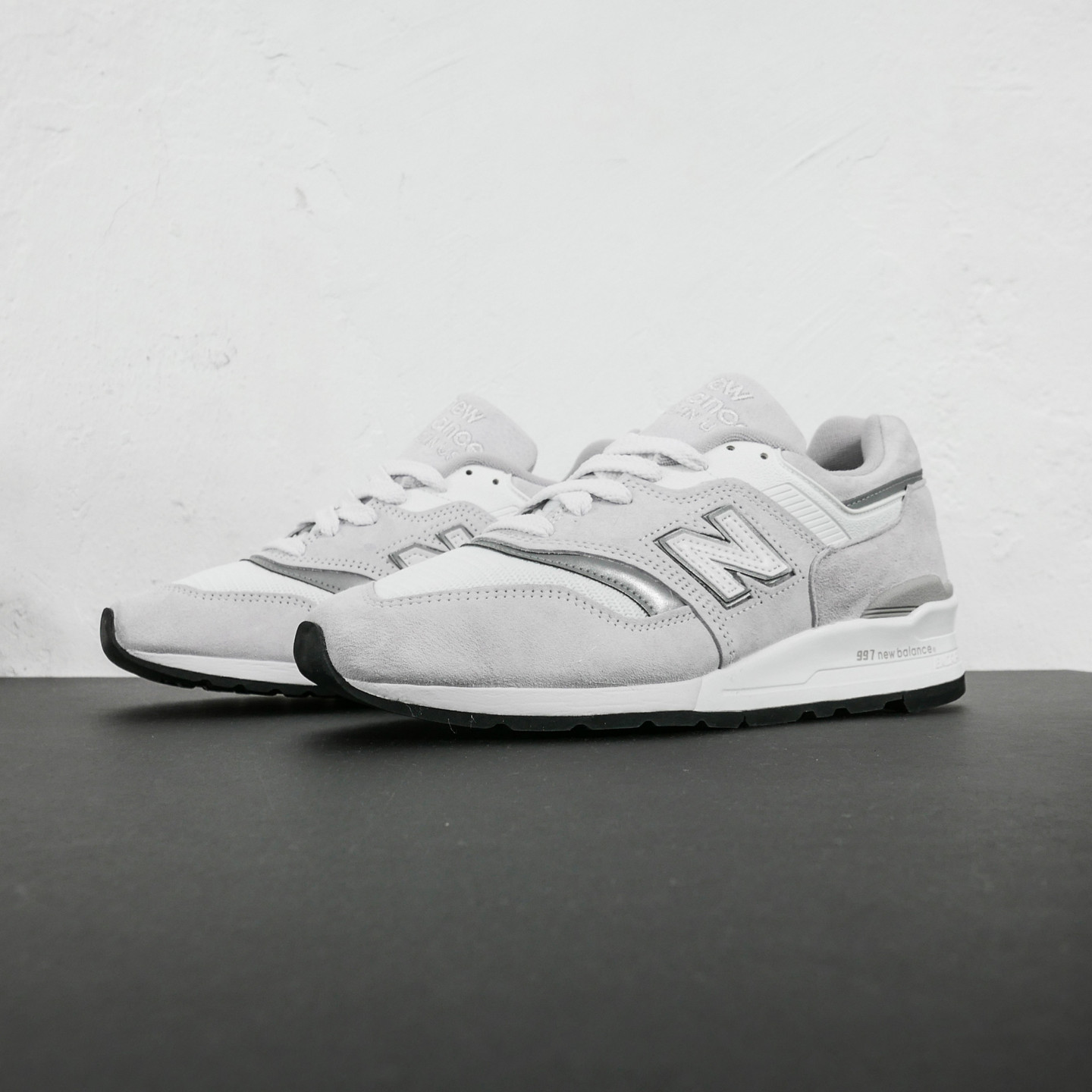 New Balance M997 - Made in USA 'Velcro N' Off White / Reflective Silver M997LBG-41.5