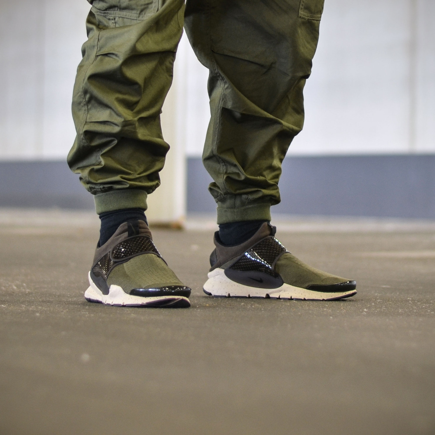 Nike Sock Dart Cargo Khaki / Black / Rattan 819686-300-45