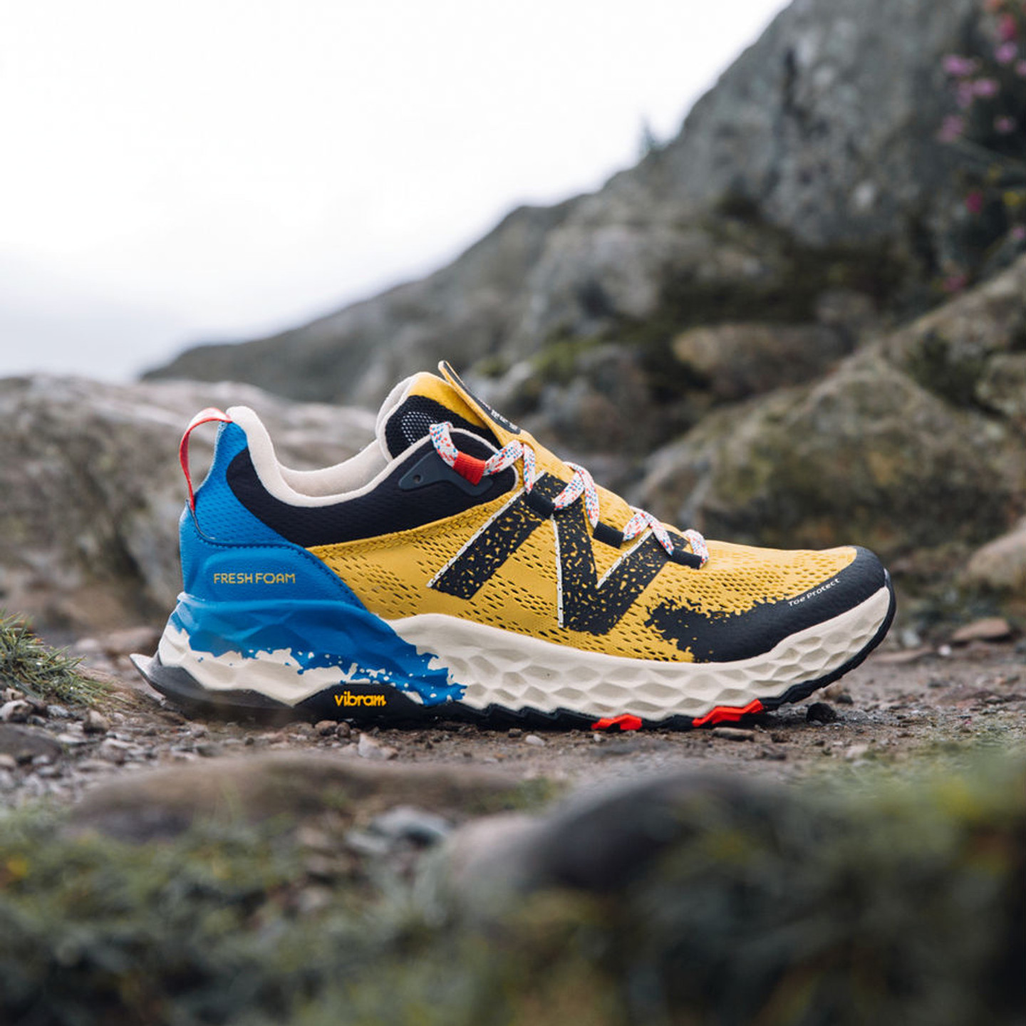 New Balance Fresh Foam Hierro V5 Varsity Gold / Neo Classic Blue / Phantom MTHIERY5-42