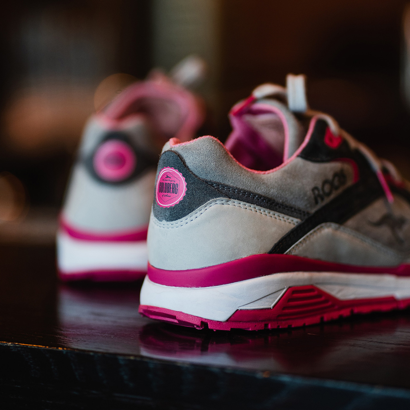 KangaROOS Runaway MiG x Goldberg 'Indian Hibiscus Tonic' Grey / White / Pink RNW-MIG-GB-40