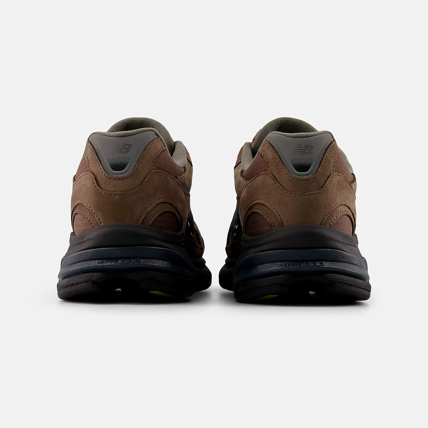 New Balance U2010 Cortado / Thunder Brown / Faded Black U20106WB-44.5
