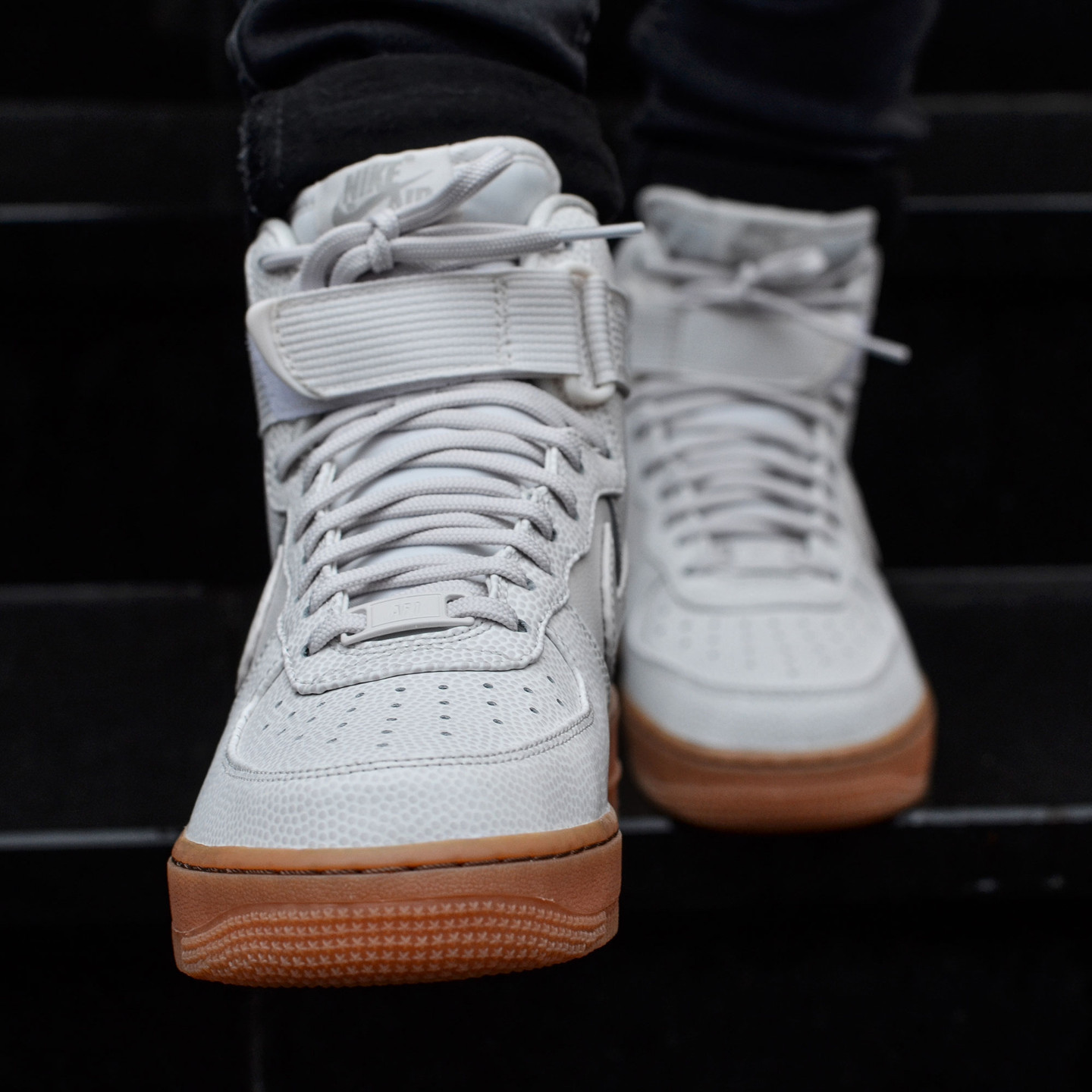 Nike Wmns Air Force 1 Hi SE Phantom 860544-001-42