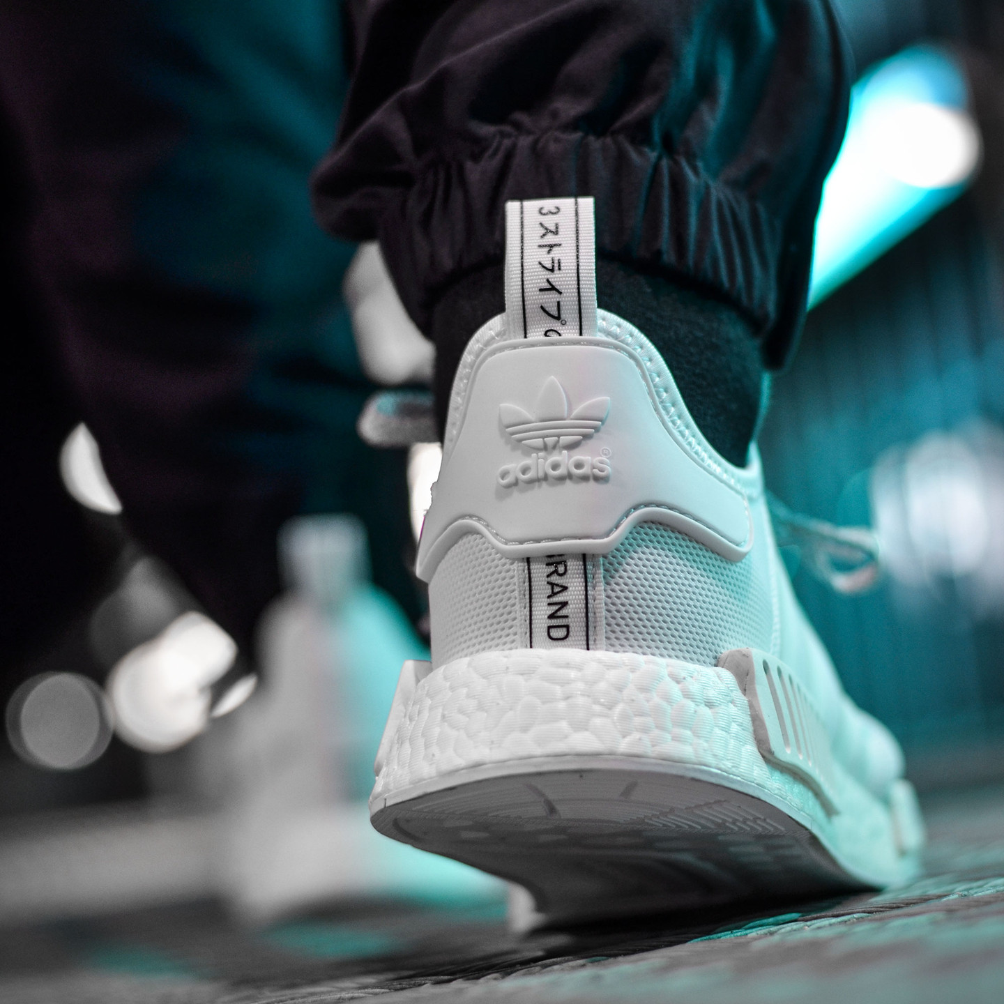 Adidas NMD R1 Runner Triple White S31506-45.33