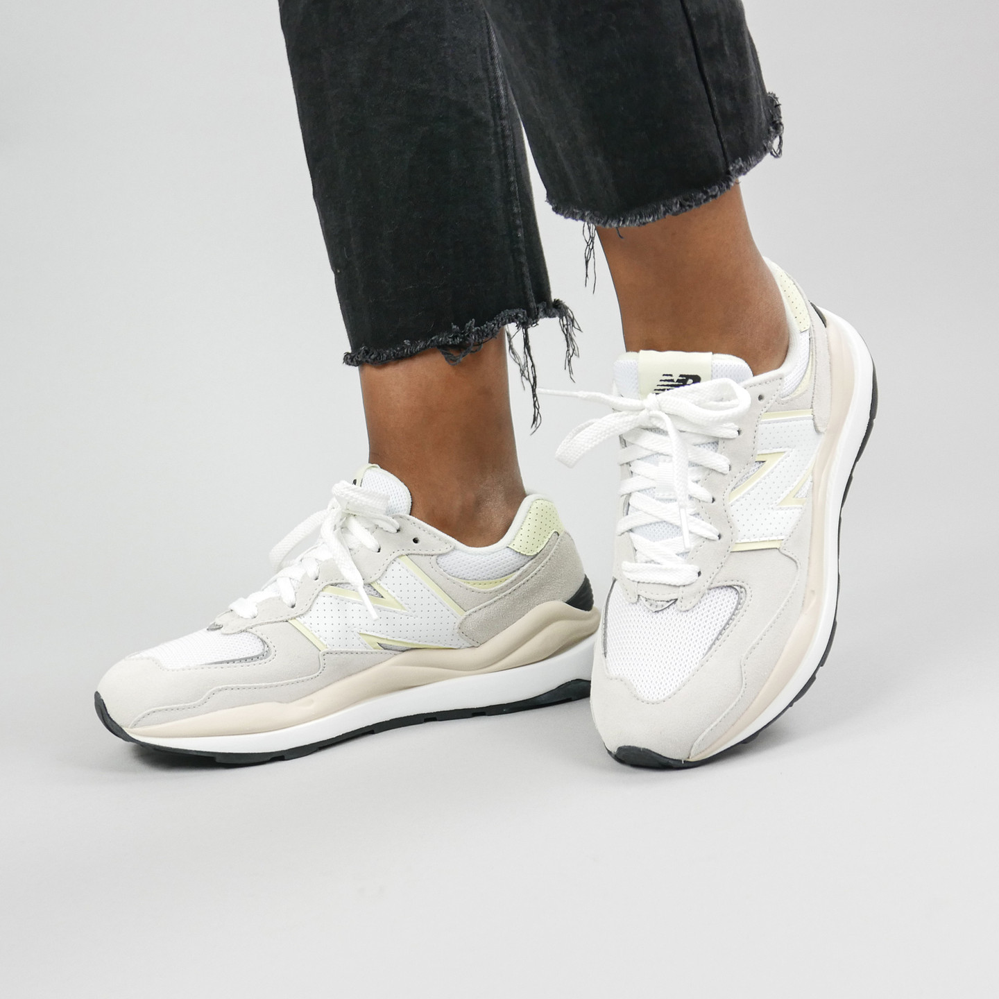 New Balance W57/40 White / Sail / Vanilla W5740WR1-37