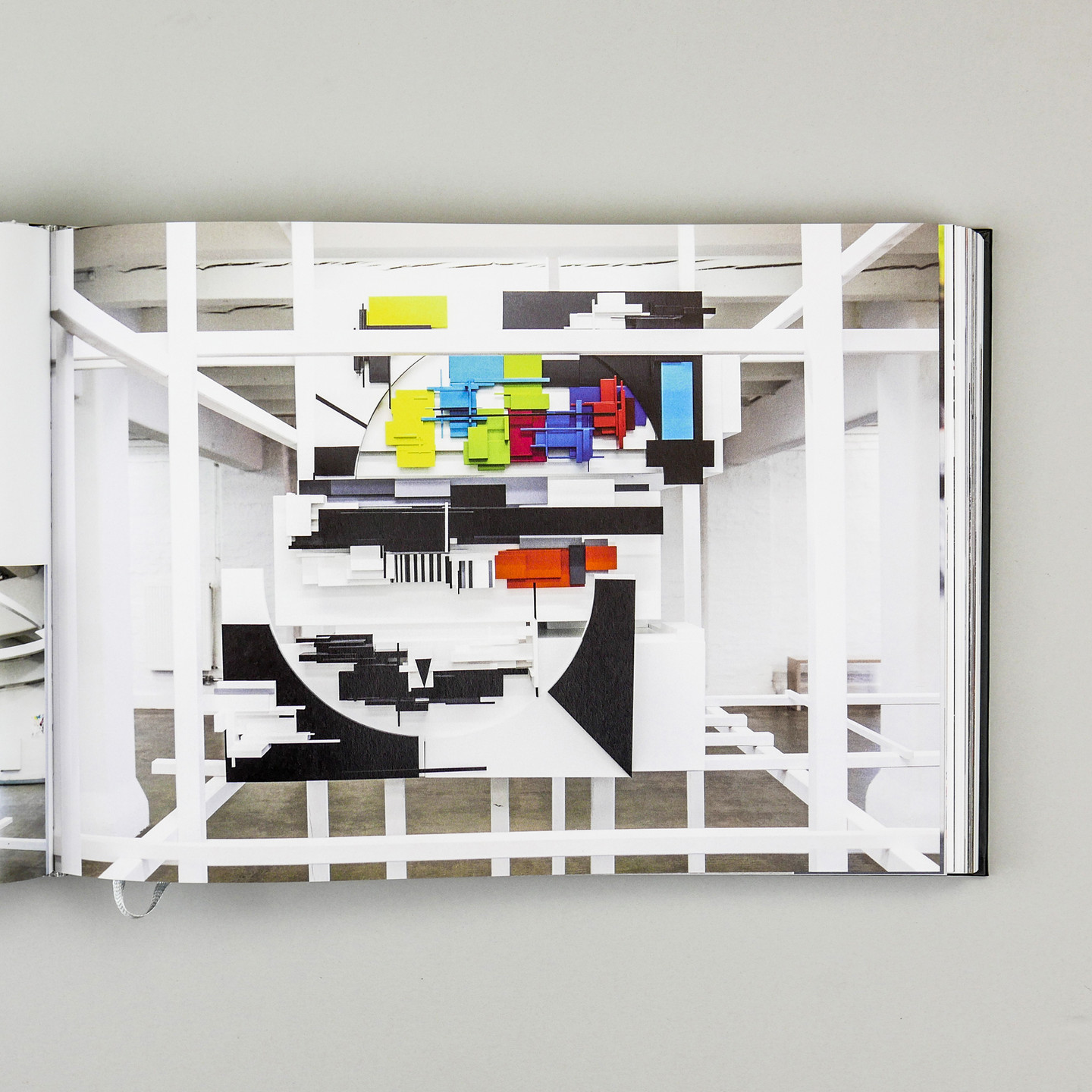 Open Space Edition Markus Genesius | WOW123 - Inner Conflict 1988-2020 Multi-Color ISBN: 978-3-947225-12-5