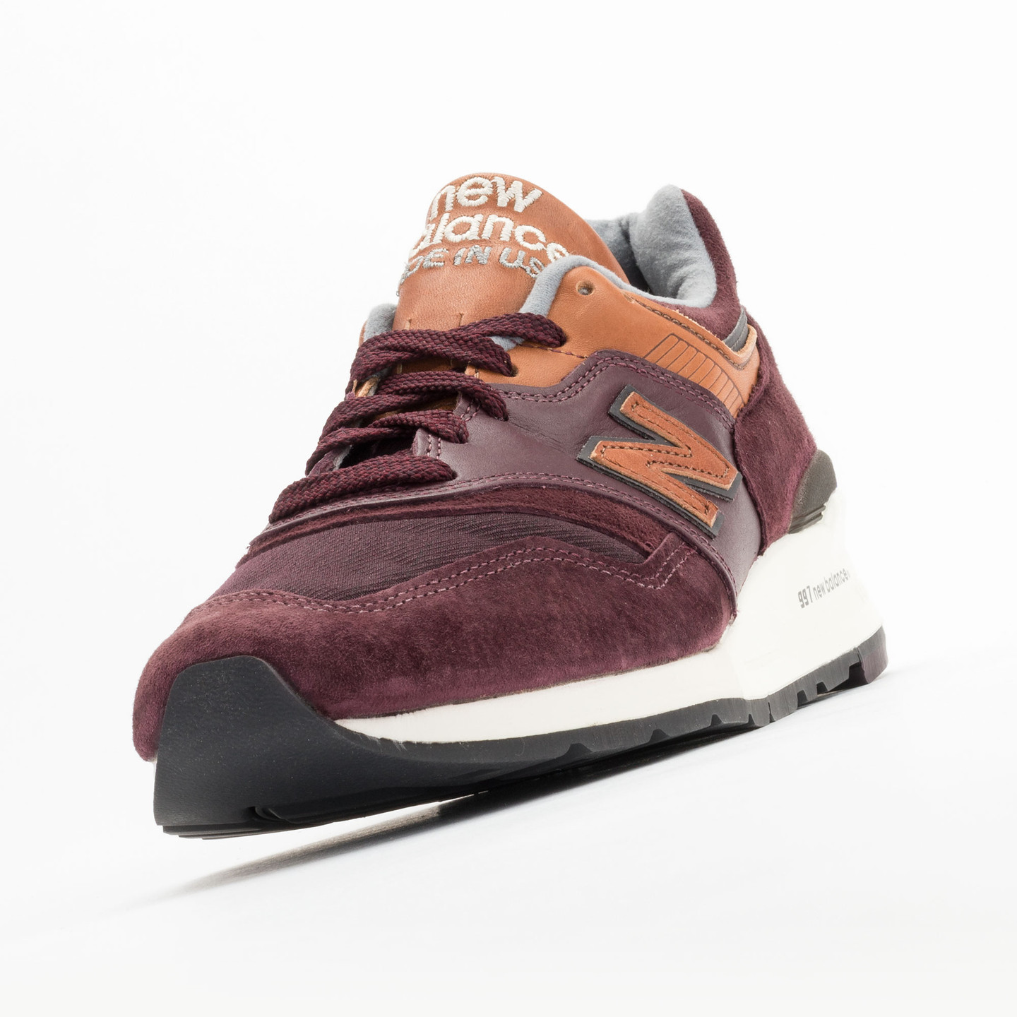 New Balance M997 Made in USA Burgundy / Light Brown M997DSLR-44