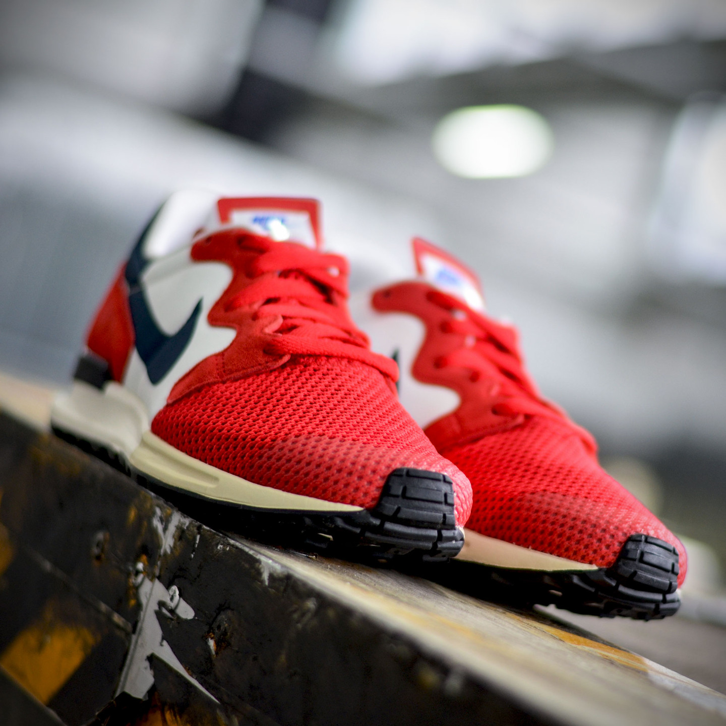 Nike Air Berwuda University Red / Squadron Blue / Summit White 555305-601-44