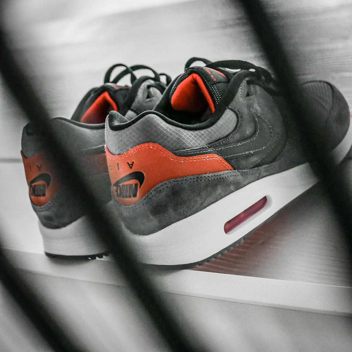Nike Air Max Light x Size? Dark Grey / Team Orange / White CD1510-001-41