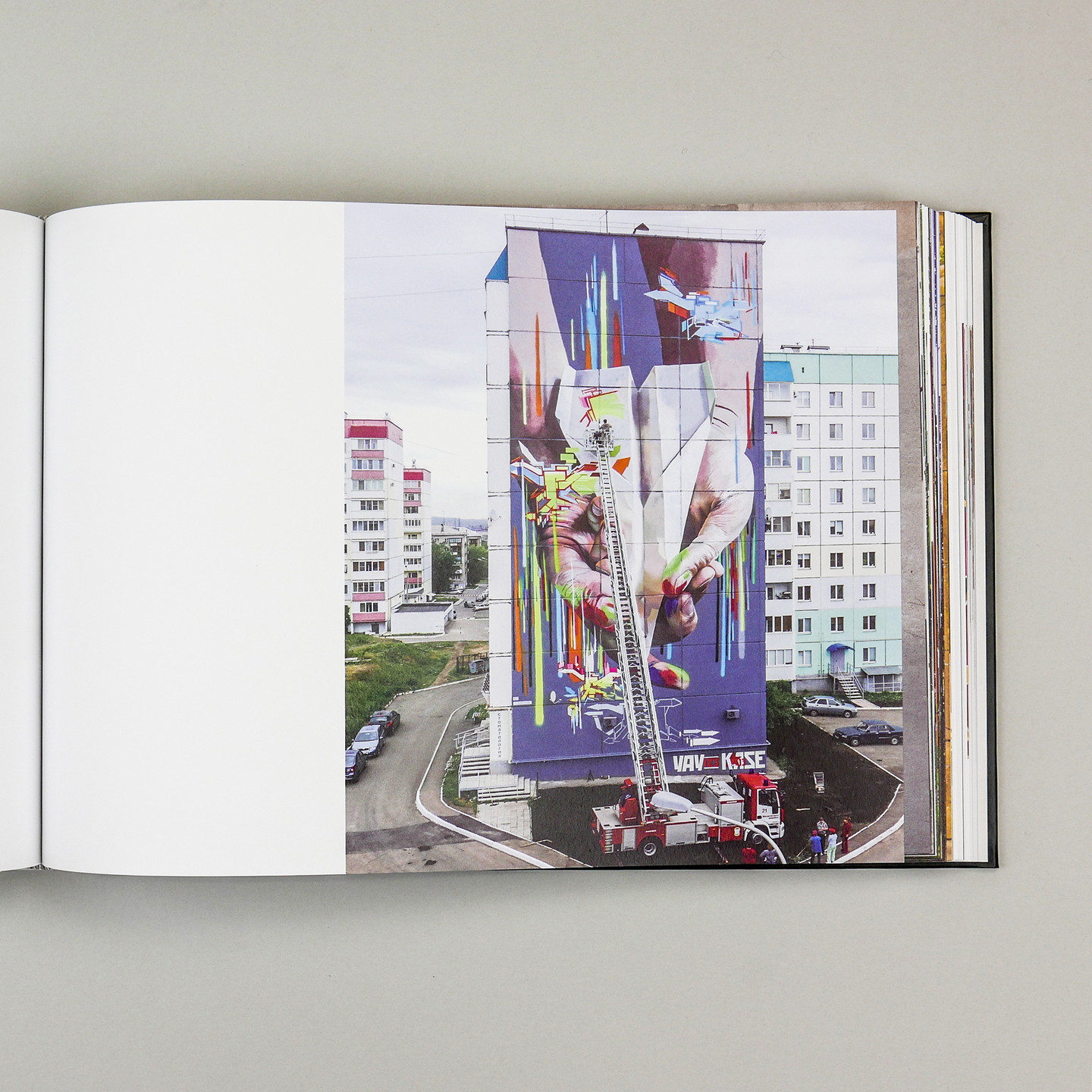 Open Space Edition Markus Genesius | WOW123 - Inner Conflict 1988-2020 Multi-Color ISBN: 978-3-947225-12-5-ONE-SIZE