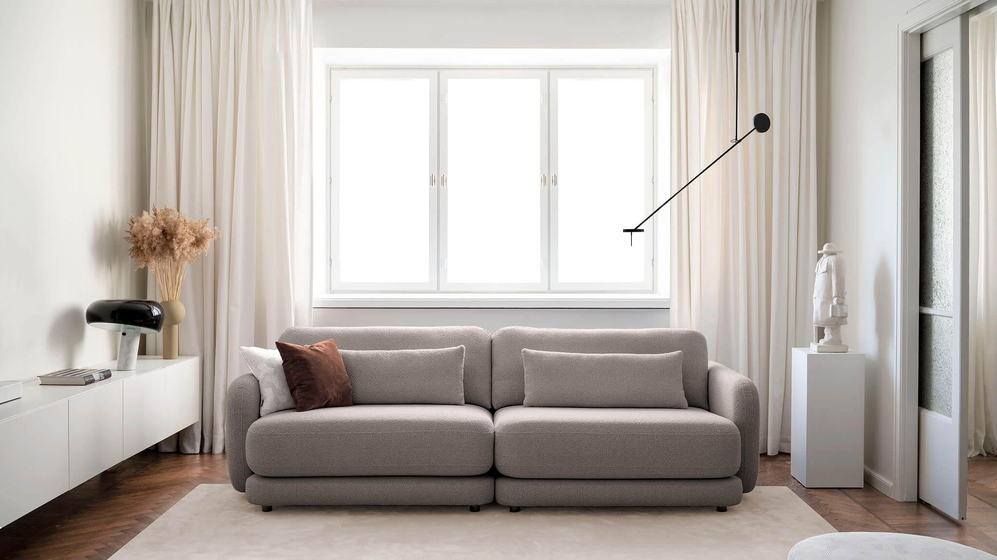 Gemütliches Designer Sofa mit große Sitztiefe