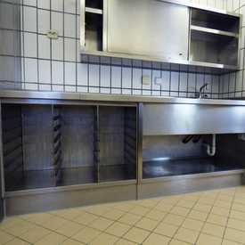 Edelstahltisch mit Spüle und Hängeschrank | Gebrauchtware | Artikelnummer: 0014-6518-6506