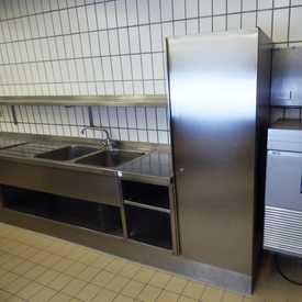Arbeitsfläche mit Spüle und Ablageboard | Gebrauchtware | Artikelnummer: 3361-3431-7234