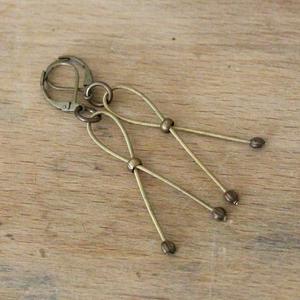 Ohrringe aus vintage Gitarrensaiten |  | Artikelnummer: 0060