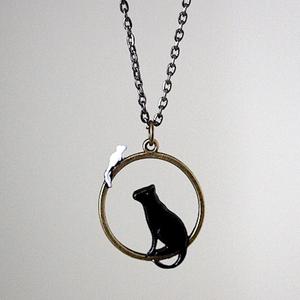 Kafkas Situation | Halskette mit Katze | Artikelnummer: 0007