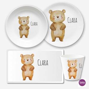 Kindergeschirr Set mit Namen personalisiert, Bär | 4 teiliges Geschirrset aus Melamin und BPA frei, hergestellt in Deutschland | Artikelnummer: 2454-5588-5230